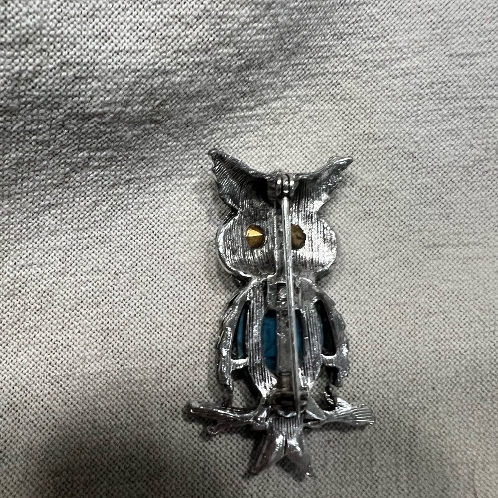Vintage Silver Tone Faux Turquoise Owl Pendant with Bright Green Rhinestone Eyes - Picture 3 of 3